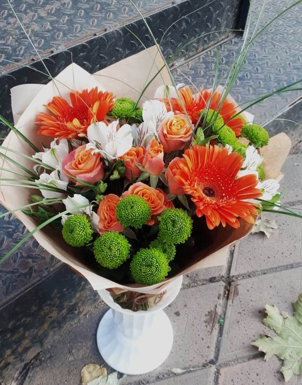 Букет цветов из: Герберы, Хризантемы, Альстромерии и Розы в Луковской