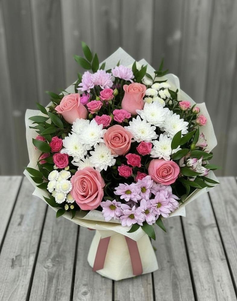 Букет цветов из: Альстромерии, Гвоздики, Розы и Хризантемы в Луковской