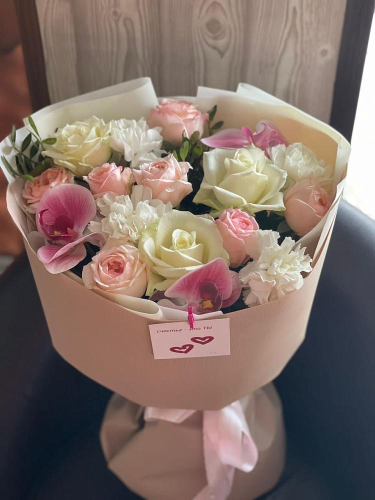 Букет цветов из: Орхидеи, Розы и Гвоздики в Луковской