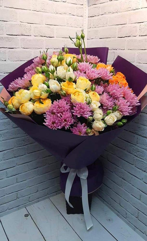 Букет цветов из: Хризантемы и Розы в Луковской