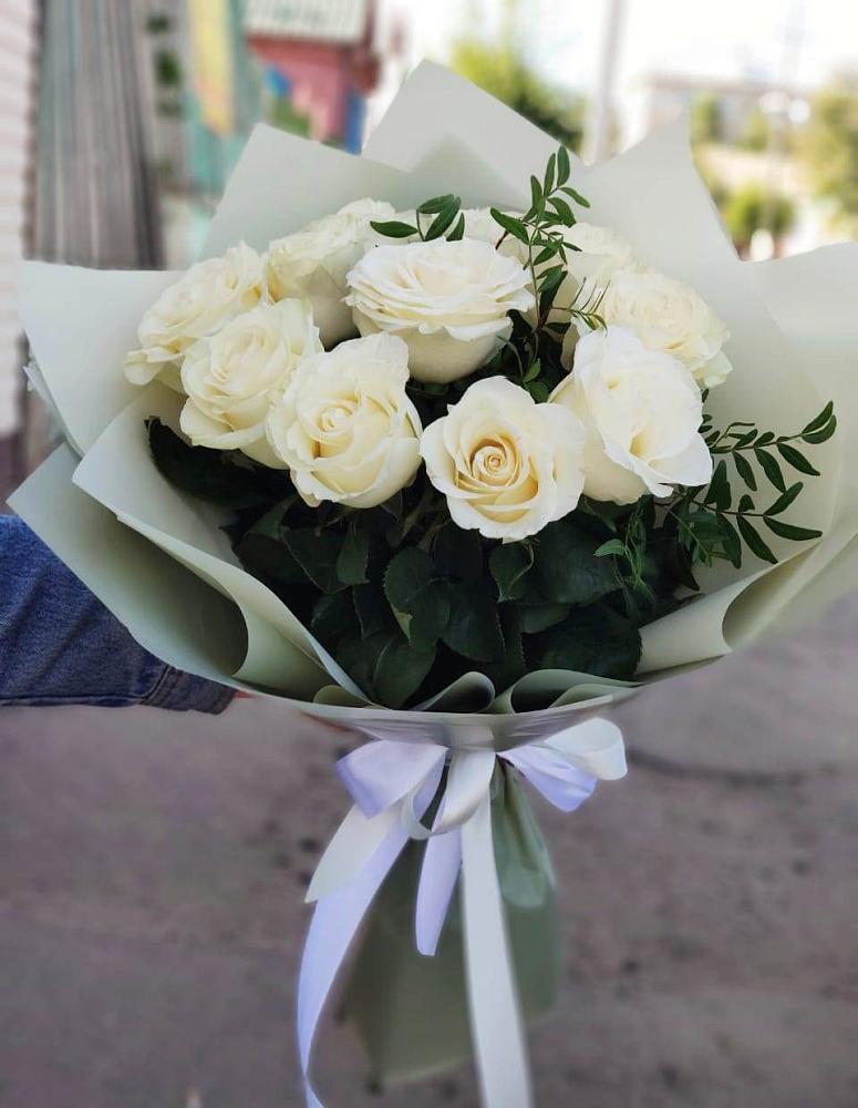 Букет Белые розы Проуд в Луковской