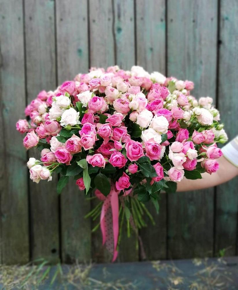 Букет Розовые кустовые розы Натали и Лав Лидия в Луковской