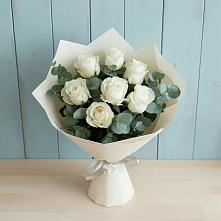 Букет Белые розы в Эвкалипте в Луковской