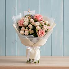 Букет цветов из:  Розы в Луковской