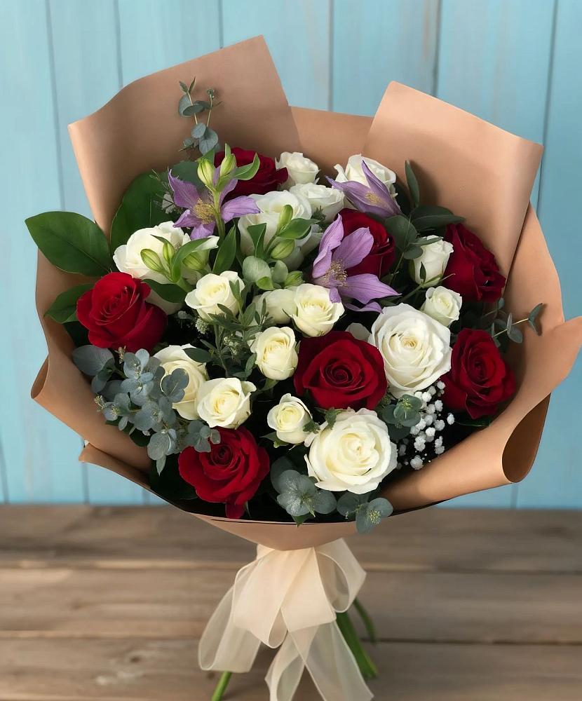 Букет цветов из: Розы и Альстромерии в Луковской